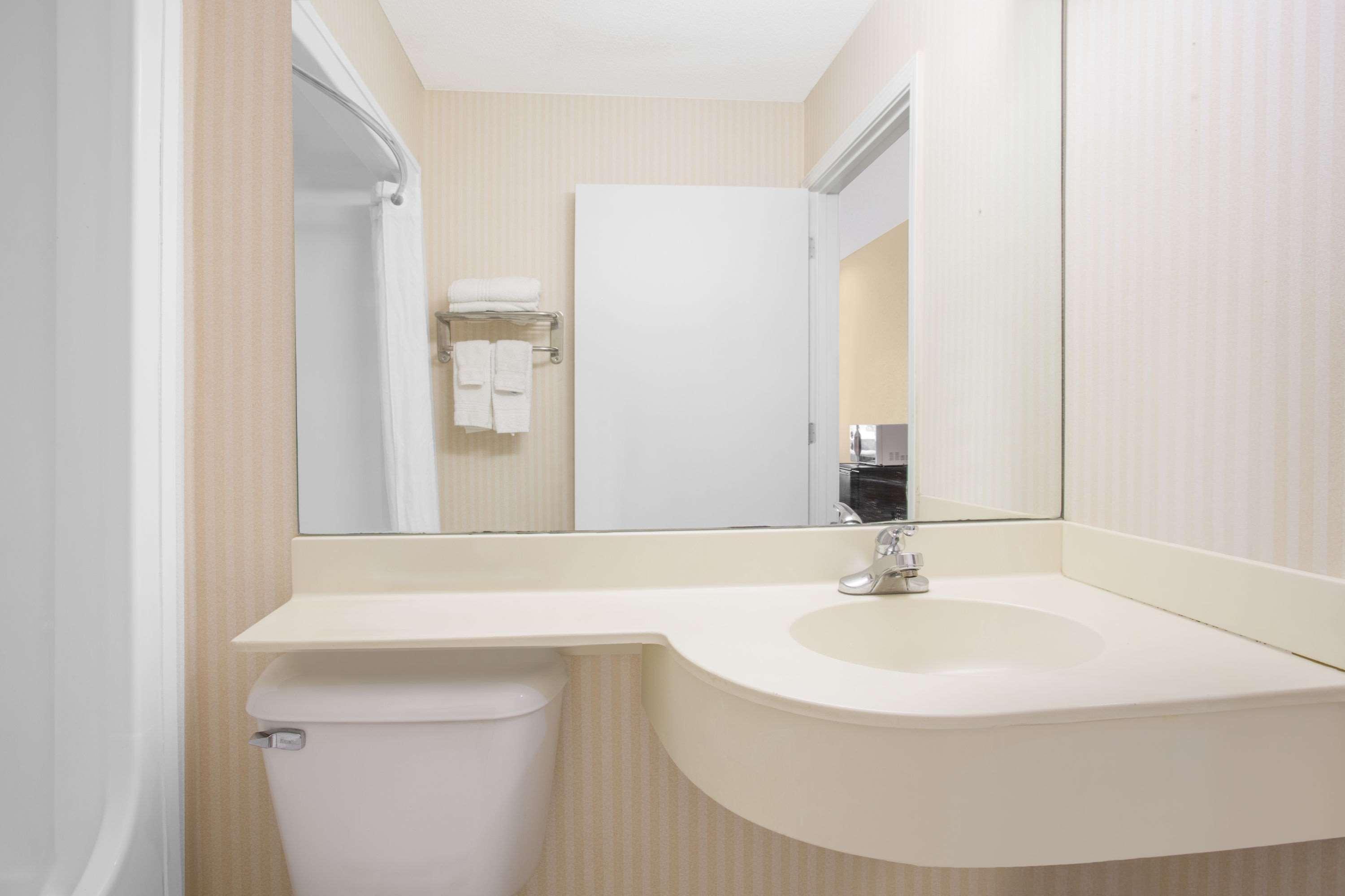 Microtel Inn & Suites By Wyndham Kannapolis/Concord Luaran gambar
