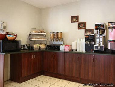 Microtel Inn & Suites By Wyndham Kannapolis/Concord Restoran gambar